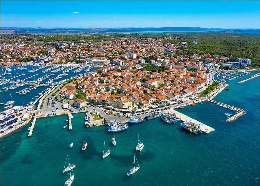 Apartman Zaravecchia Biograd Na Moru